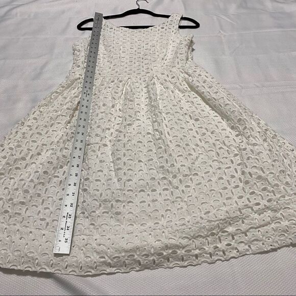 Isani for Target White Eyelet Sleeveless Dress‎ - Picture 4 of 9